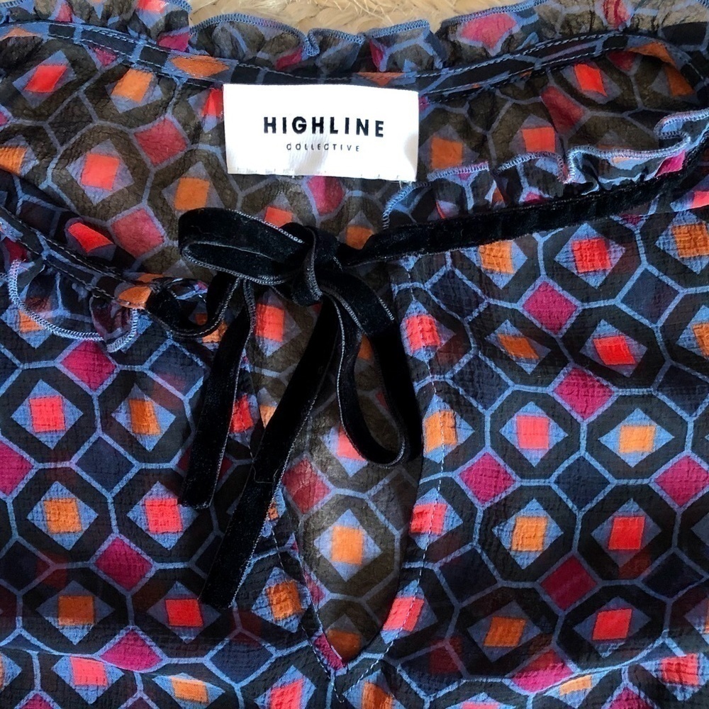 Highline Collective Geometric Print Ruffled Collar blouse top - Picture 7 of 8